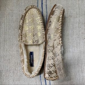 LANDS’ END Cozy Slippers